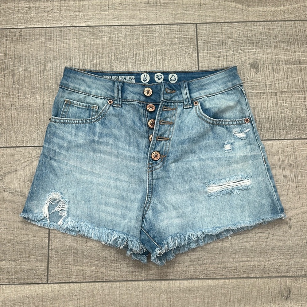 Women’s Denim Rewash Shorts, 0/24, Super high rise wedge vintage reunion.